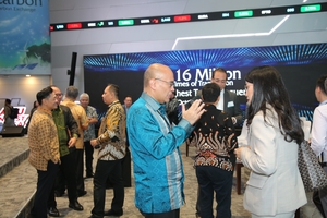 RZ1A7727_(Large).JPG